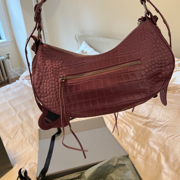 WOMEN'S LE CAGOLE METALLIC PINK SHOULDER BAG CROCODILE EMBOSSED WITH RHINESTONES - Picture 9 of 15